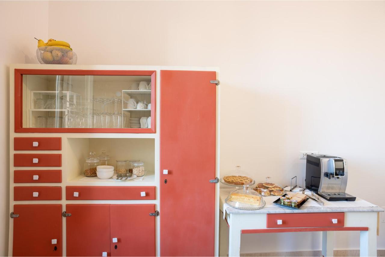 Al Dio Bes Bed & Breakfast Cagliari Exterior photo